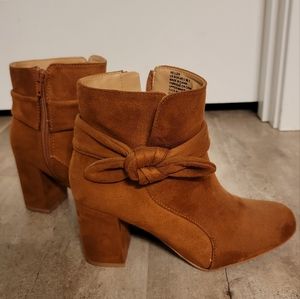 Just Fab Suede Boots